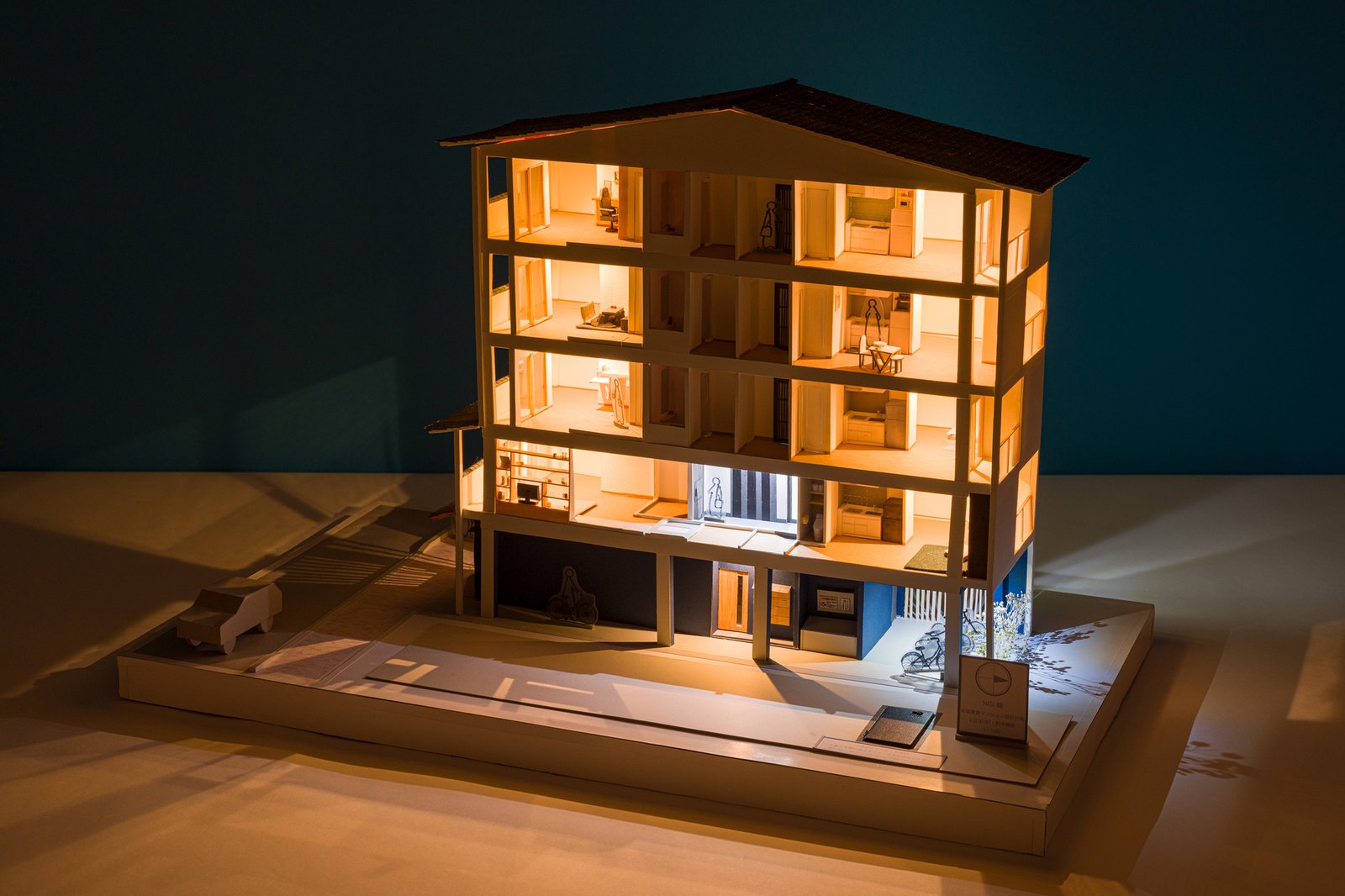 建築模型撮影 — 断面模型の作例
